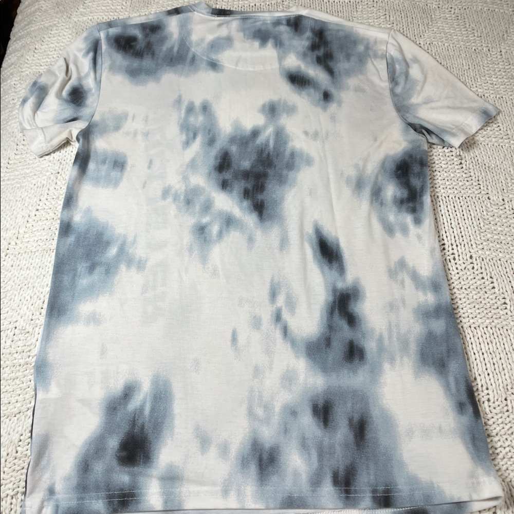 Hollister Tshirt - Picture 8 of 10